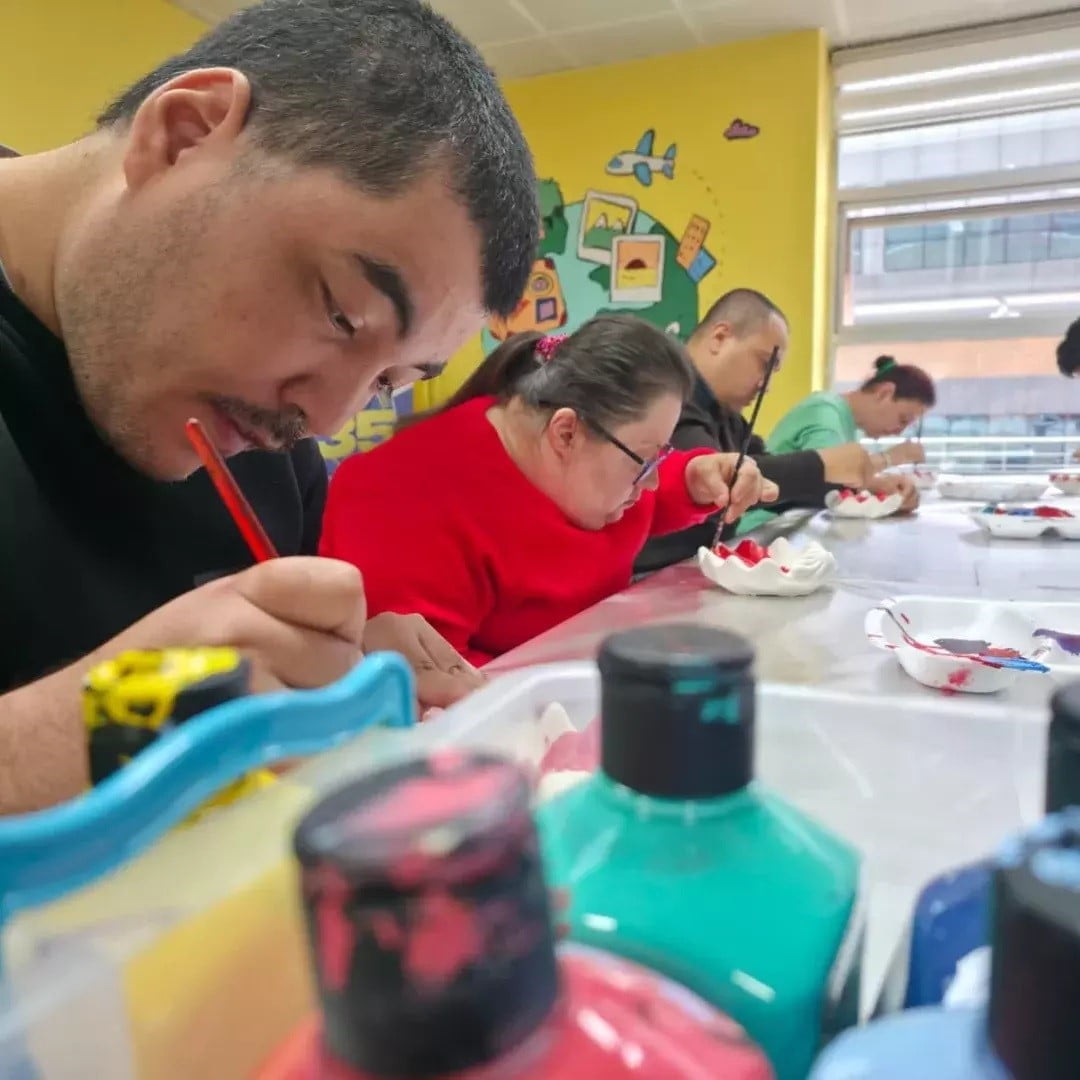 SANATIN BİRLEŞTİRİCİ GÜCÜ ENGELSİZ YÜREKLER SERAMİKTE BULUŞTU