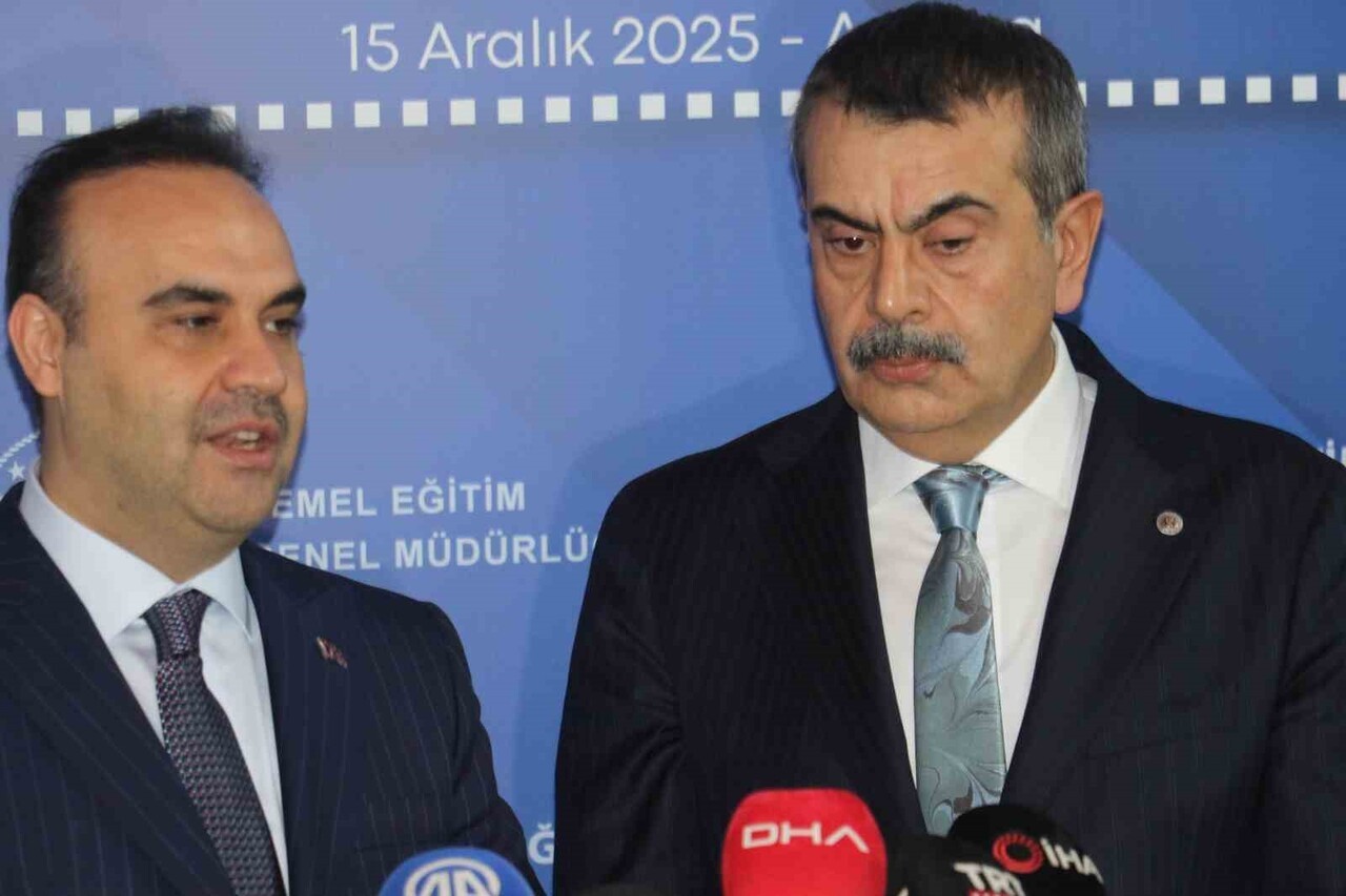 SANAYİ VE TEKNOLOJİ BAKANI MEHMET FATİH KACIR VE MİLLİ EĞİTİM BAKANI YUSUF TEKİN