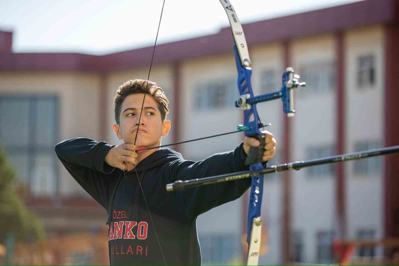 SANKO OKULLARI ÖĞRENCİLERİ, ŞEHİTKAMİL BELEDİYESİ İLE GENÇLİK VE SPOR İL MÜDÜRLÜĞÜ TARAFINDAN...