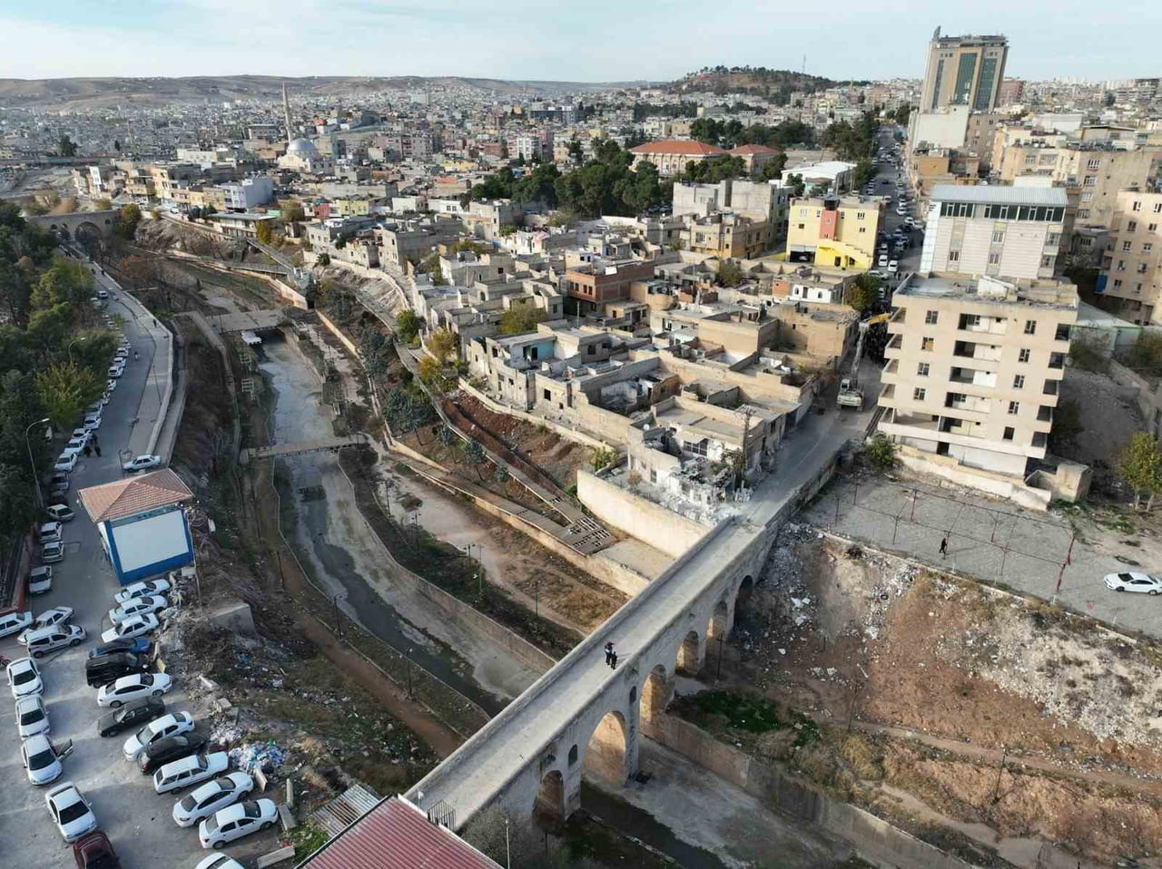 ŞANLIURFA'DA 250 BAĞIMSIZ BİRİM KAMULAŞTIRILARAK YIKIMI BAŞLATILDI