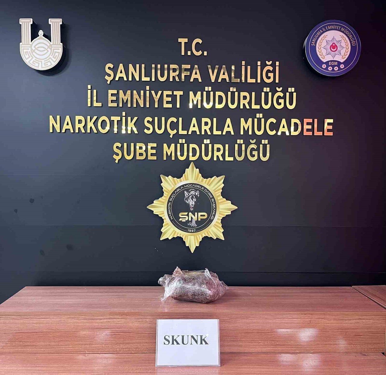 ŞANLIURFA’DA 2 KİLO 150 GRAM UYUŞTURUCU ELE GEÇİRİLDİ