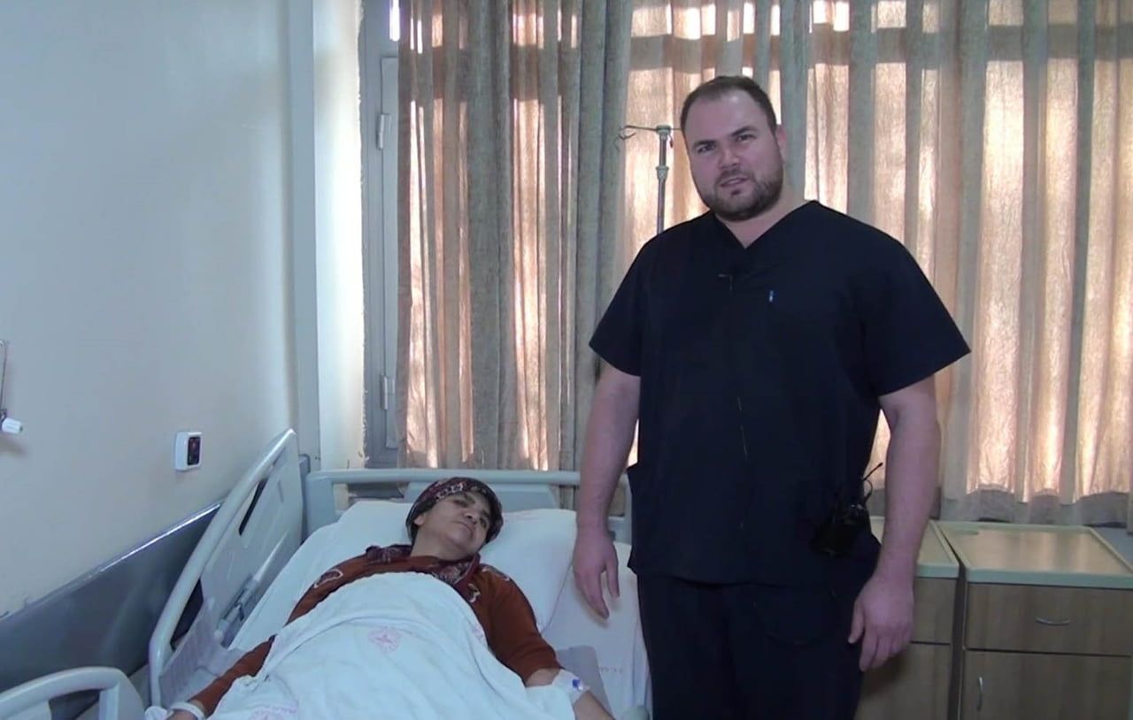 ŞANLIURFA’DA 25 SANTİMETRELİK DEV KİST AMELİYATLA ALINDI