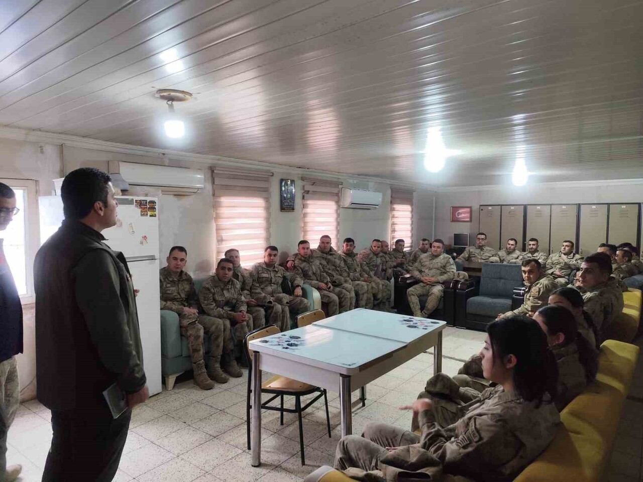 SİİRT'TE 1 KİŞİYE AVCILIK BELGESİ OLMADAN AVA KAPALI ALANDA TAKOZSUZ AV TÜFEĞİ İLE AVLANMAKTAN...