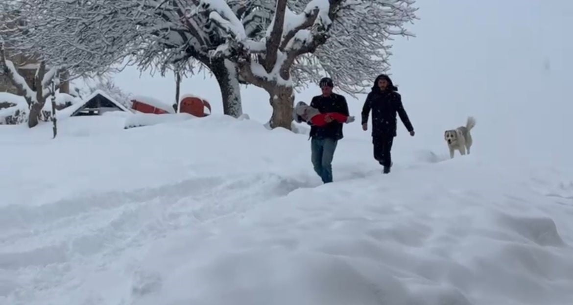 SİİRT BELEDİYESİ VATANDAŞLARI DON VE BUZLANMA KONUSUNDA UYARDI.