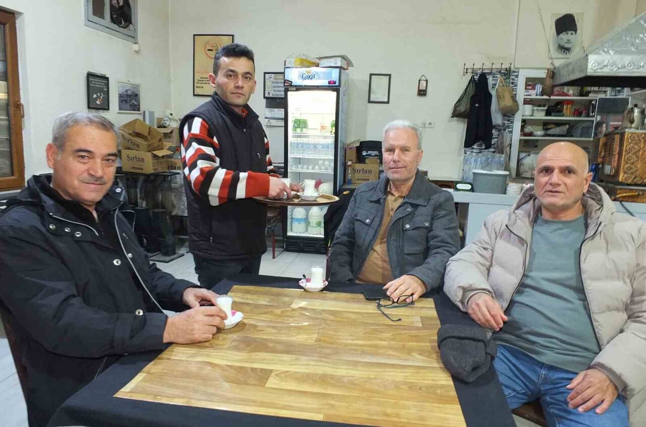 SİNAN AYŞAVKI VE MÜŞTERİLER