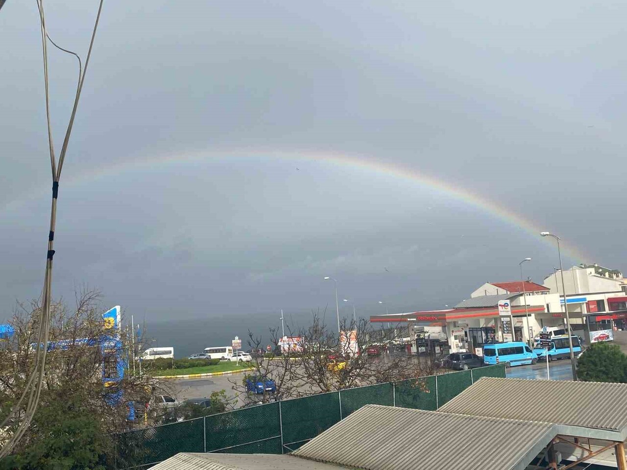 SİNOP’TA SABAH SAATLERİNDE ETKİLİ OLAN SAĞANAK YAĞMURUN ARDINDAN GÖKYÜZÜNDE ÇİFT GÖKKUŞAĞI...
