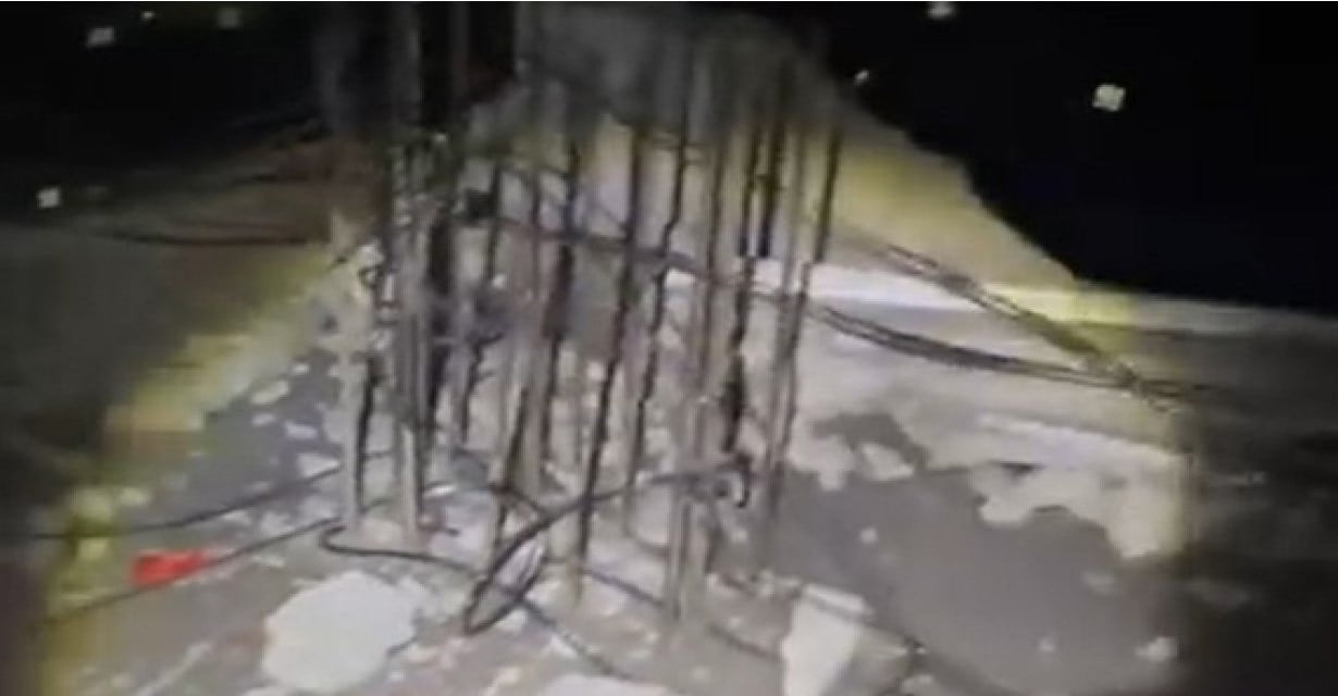 ŞIRNAK’TA ETKİLİ OLAN KAR YAĞIŞI SIRASINDA KORKU DOLU ANLAR YAŞANDI. MERKEZE BAĞLI KUMÇATI...