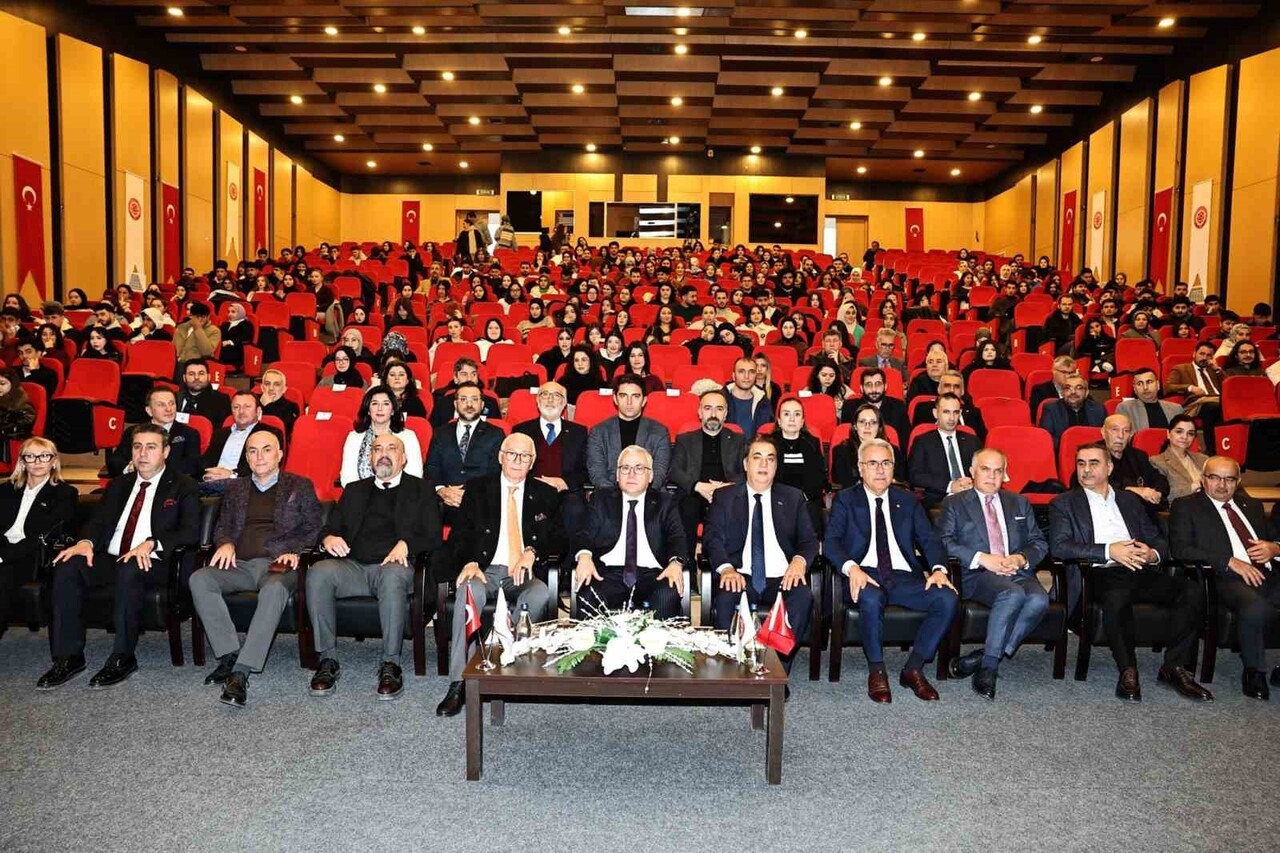 SİVAS TİCARET VE SANAYİ ODASI (STSO) BAŞKANI ZEKİ ÖZDEMİR, YOĞUN KATILIMIYLA GERÇEKLEŞTİRİLEN...