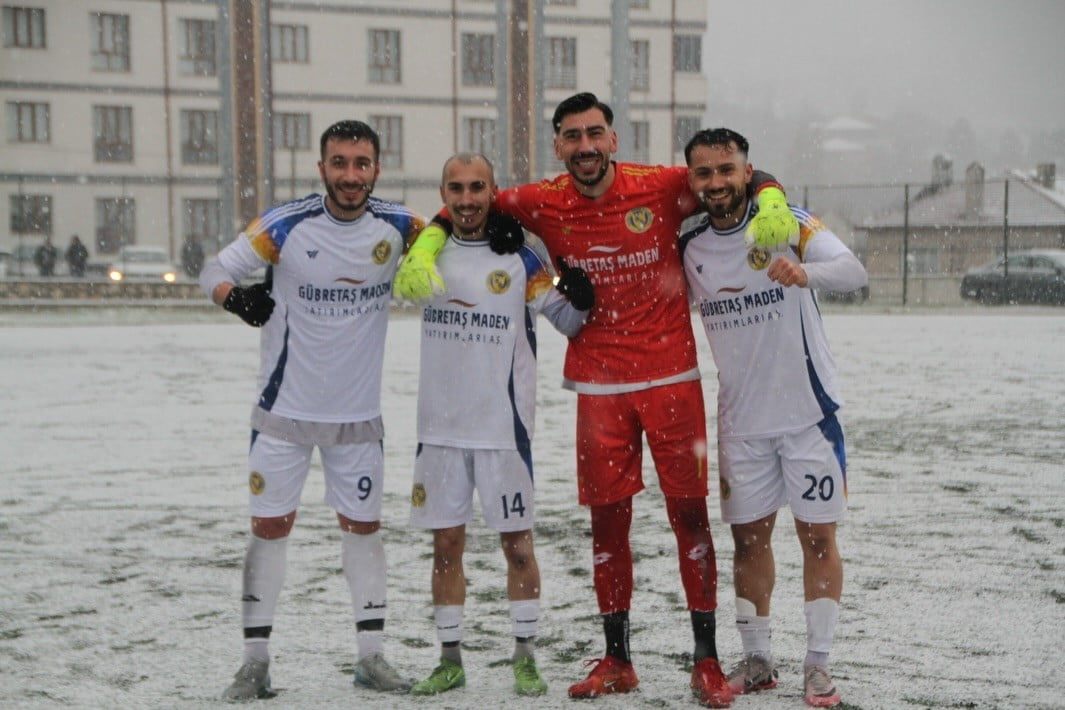 SÖĞÜTSPOR KENDİ EVİNDE KAZANMASI BİLDİ