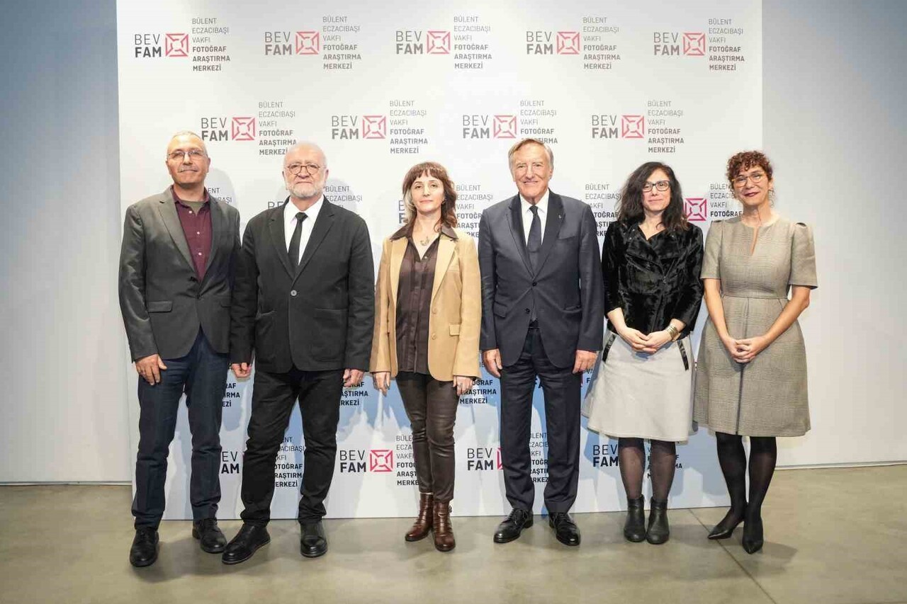 (SOLDAN SAĞA): DOÇ. DR. AHMET ERSOY (ÖĞRETİM ÜYESİ, BOĞAZİÇİ ÜNİVERSİTESİ TARİH BÖLÜMÜ), ORHAN CEM...