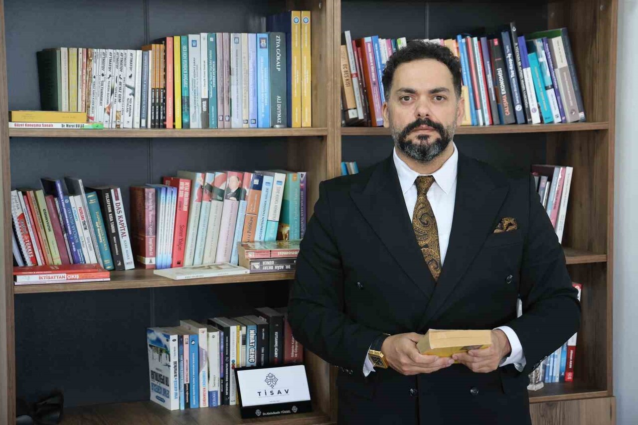 SOSYAL POLİTİKA UZMANI DOÇ. DR. ABDULKADİR YÜKSEL