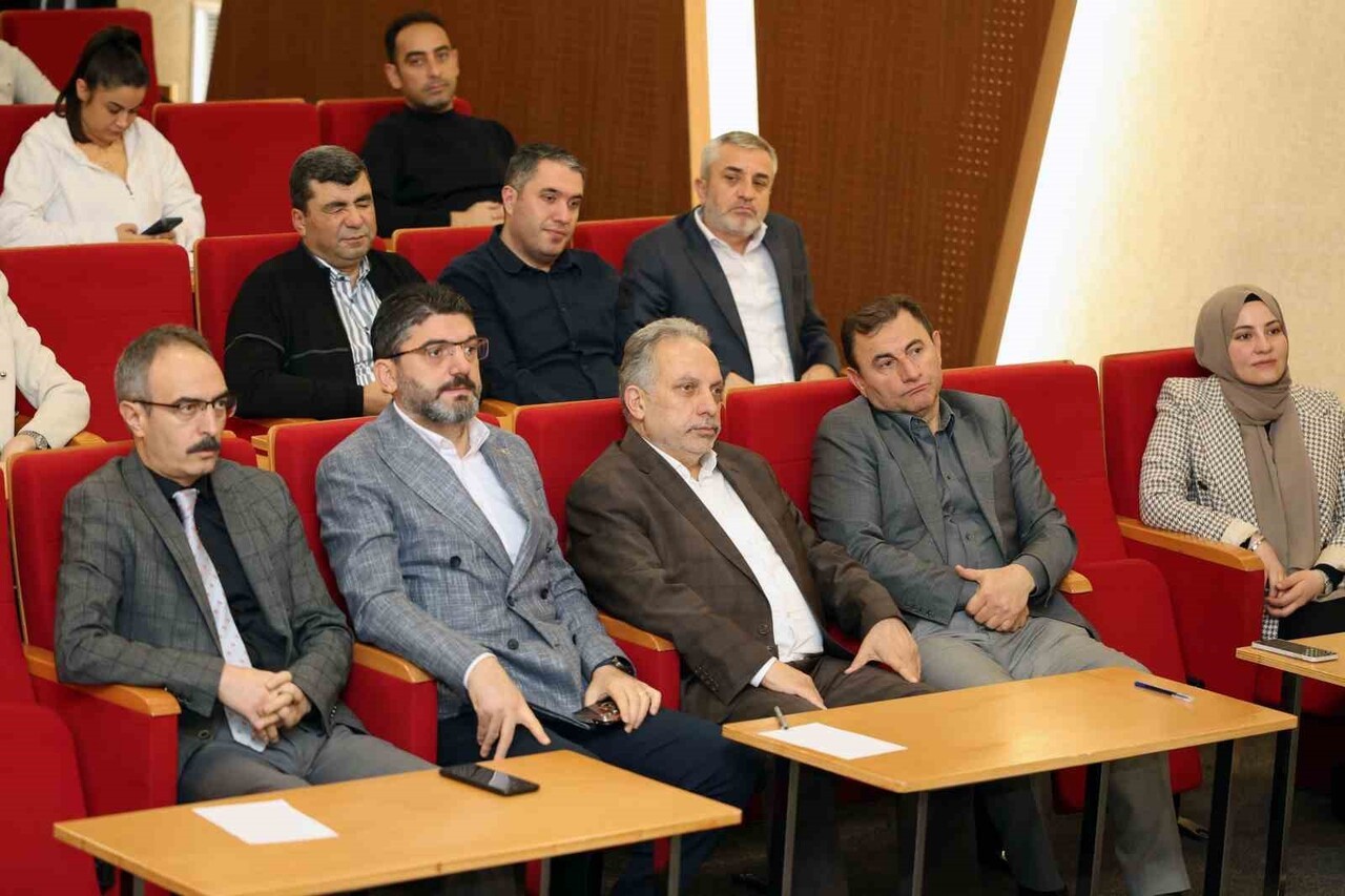 TALAS BELEDİYESİ’NDE KURUMSAL DÖNÜŞÜM VİZYONU KAPSAMINDA HAYATA GEÇİRİLEN TALAS 5.0 MASTERCLASS...