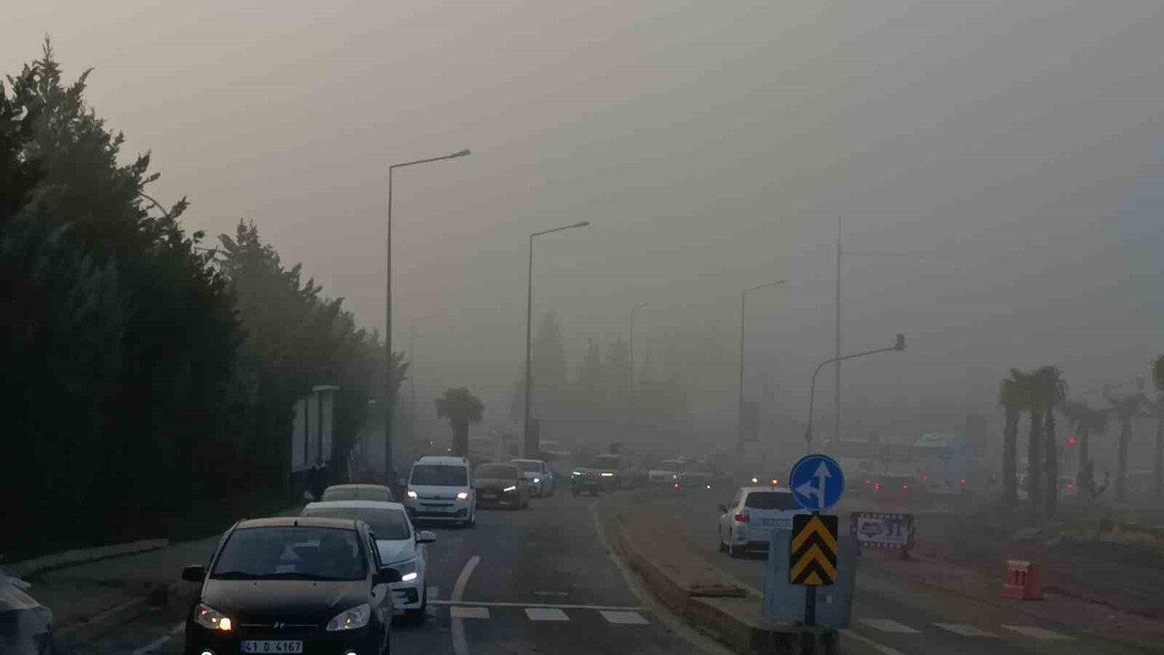 TEKİRDAĞ'DA SİS ETKİLİ OLDU