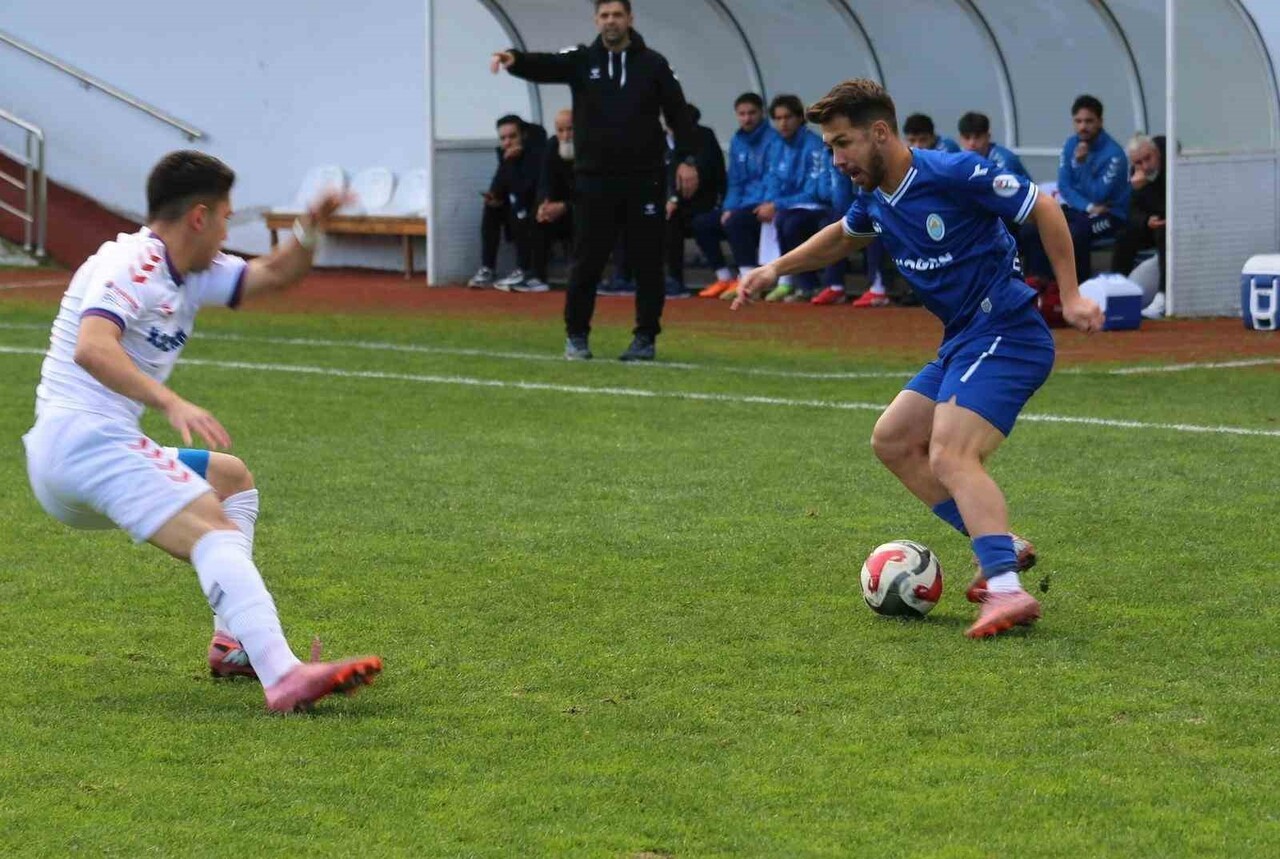 TFF 3. LİG’İN 14. HAFTASINDA PAZARSPOR KENDİ SAHASINDA AĞIRLADIĞI KARABÜK İDMAN YURDU’NU 1-0’LIK...