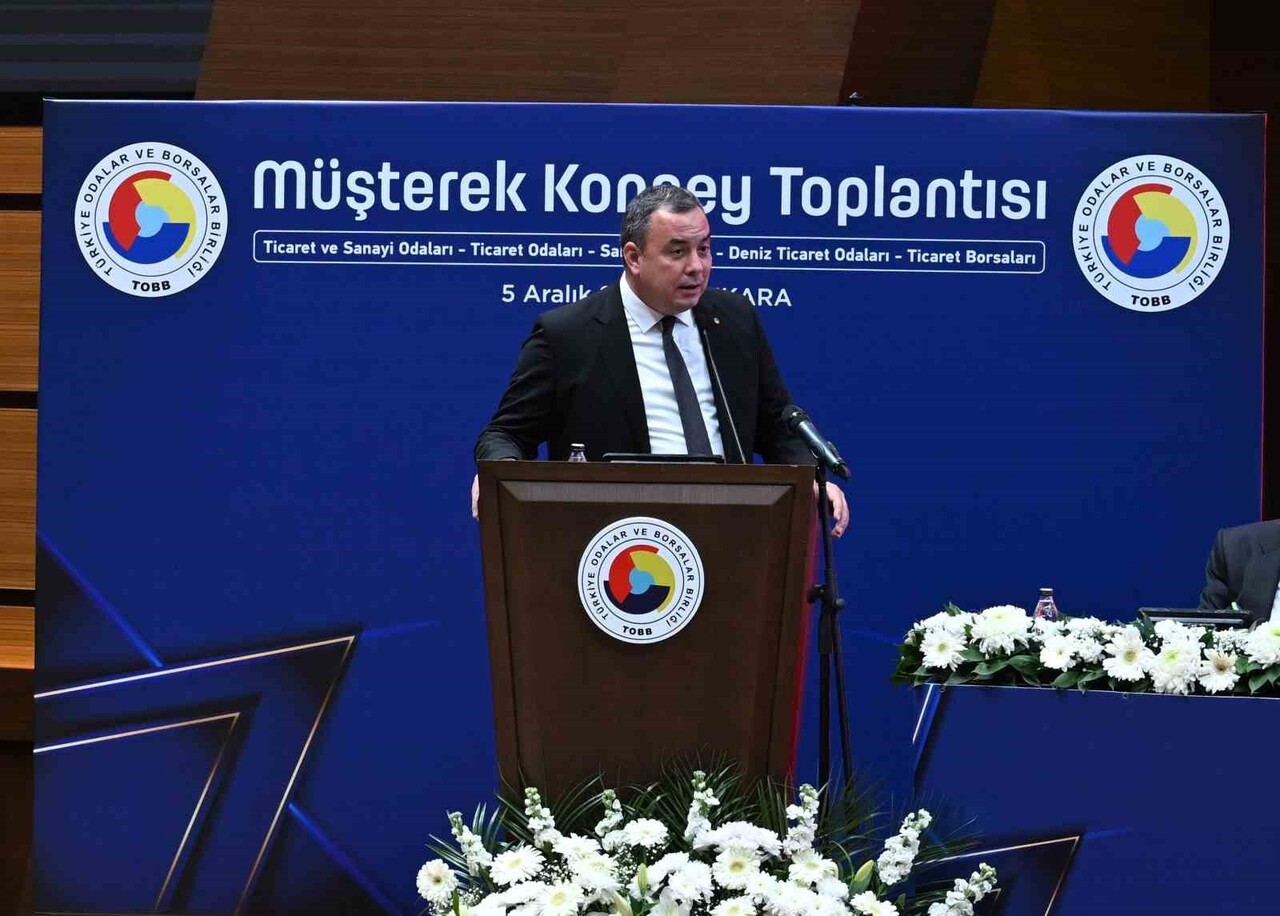 TOBB MÜŞTEREK KONSEY TOPLANTISI’NDA KONUŞAN AYDIN TİCARET BORSASI BAŞKANI FEVZİ ÇONDUR, PAMUKTA...