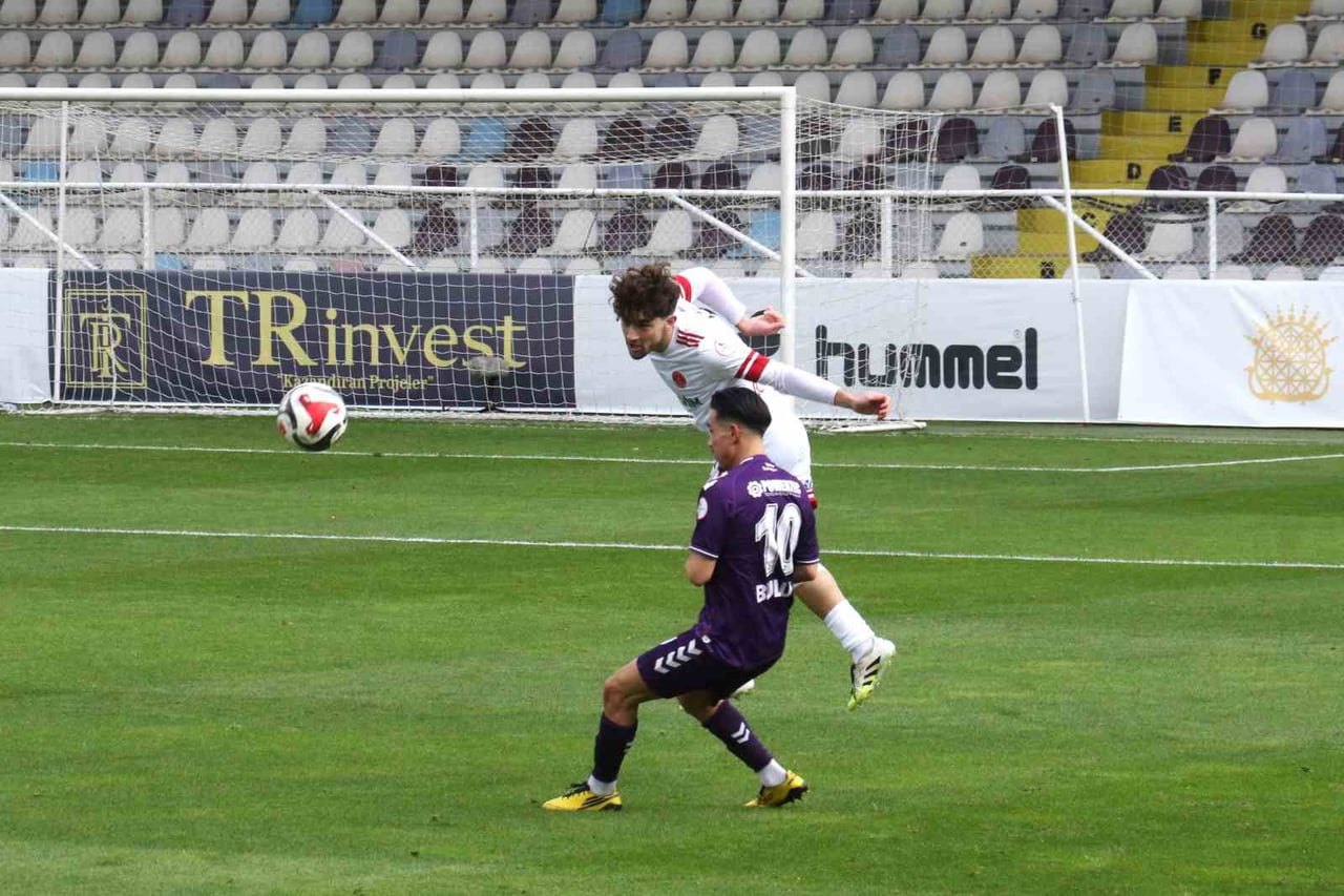 TRENDYOL 1. LİG’İN 19. HAFTASINDA ANKARA KEÇİÖRENGÜCÜ, SAHASINDA AĞIRLADIĞI ÜMRANİYESPOR’U 3-1...