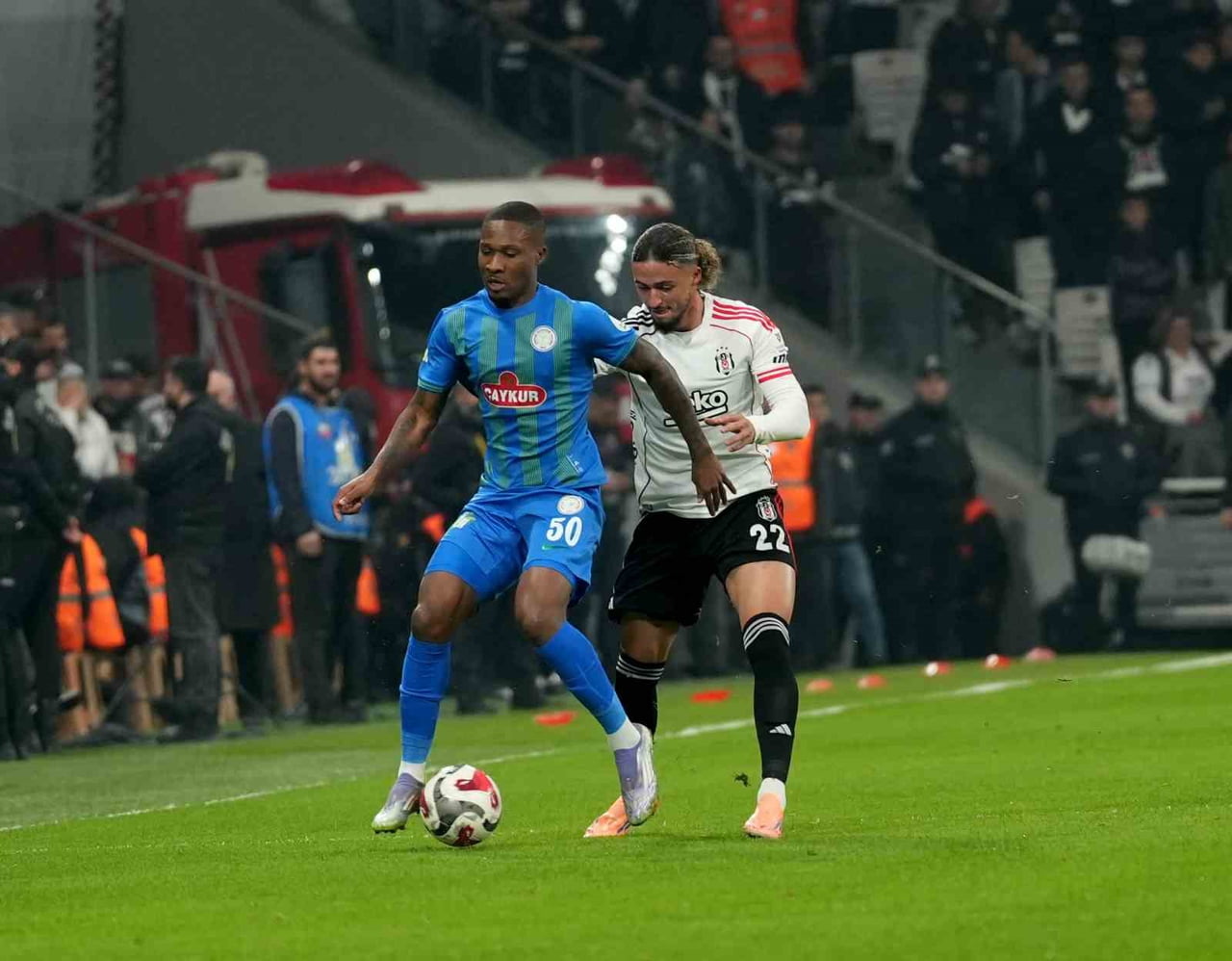 TRENDYOL SÜPER LİG'İN 17. HAFTASINDA BEŞİKTAŞ, ÇAYKUR RİZESPOR'U KONUK EDİYOR. MÜCADELENİN 15...