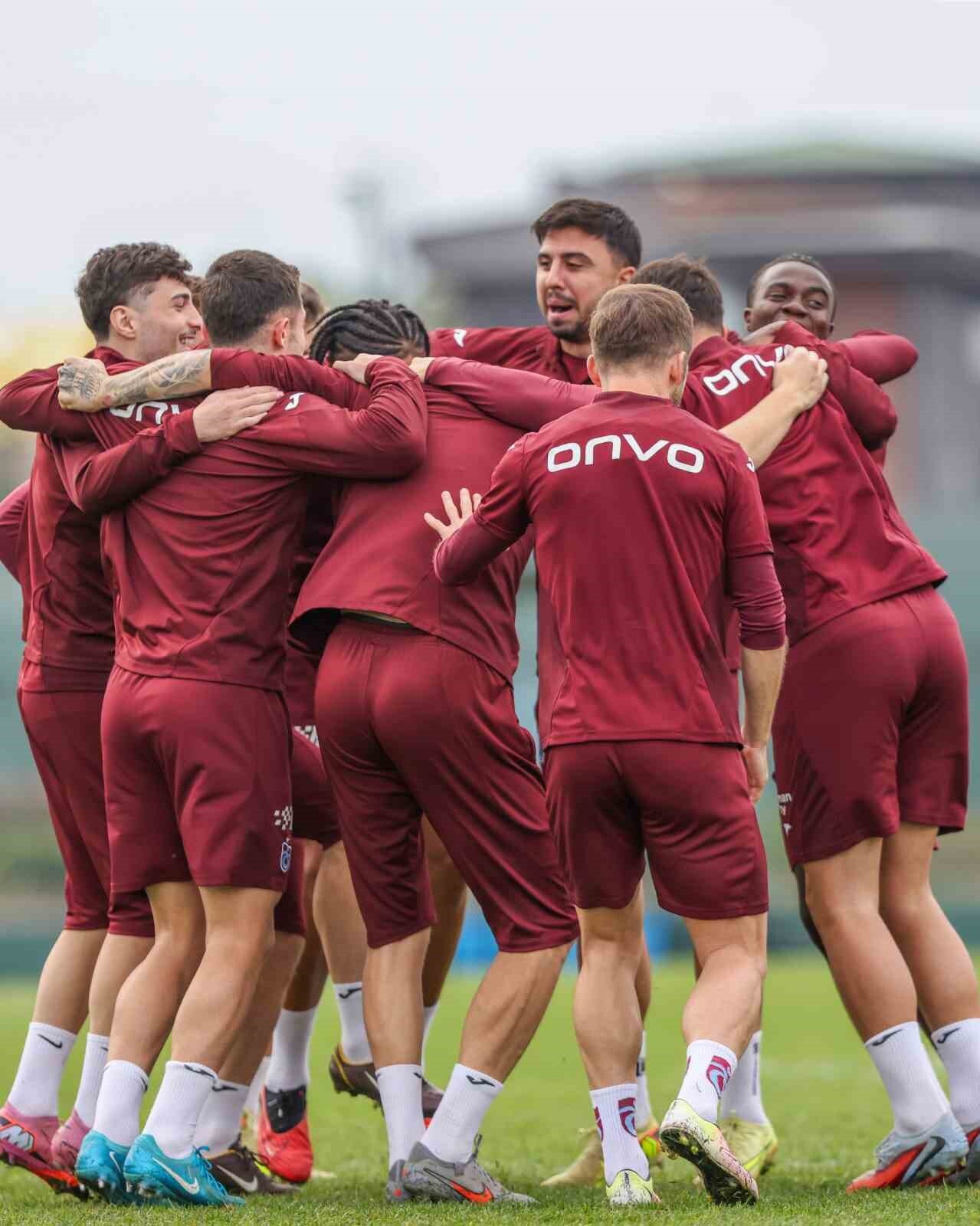 TRENDYOL SÜPER LİG’DE HAFTA SONA BEŞİKTAŞ’I SAHASINDA AĞIRLAYACAK OLAN TRABZONSPOR’DA SAKAT VE...