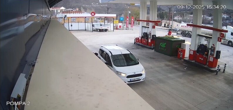 TUNCELİ’NİN PÜLÜMÜR İLÇESİNDE SAAT 15.34’DE MEYDANA GELEN 4,2 BÜYÜKLÜĞÜNDEKİ DEPREM ANI, AKARYAKIT...