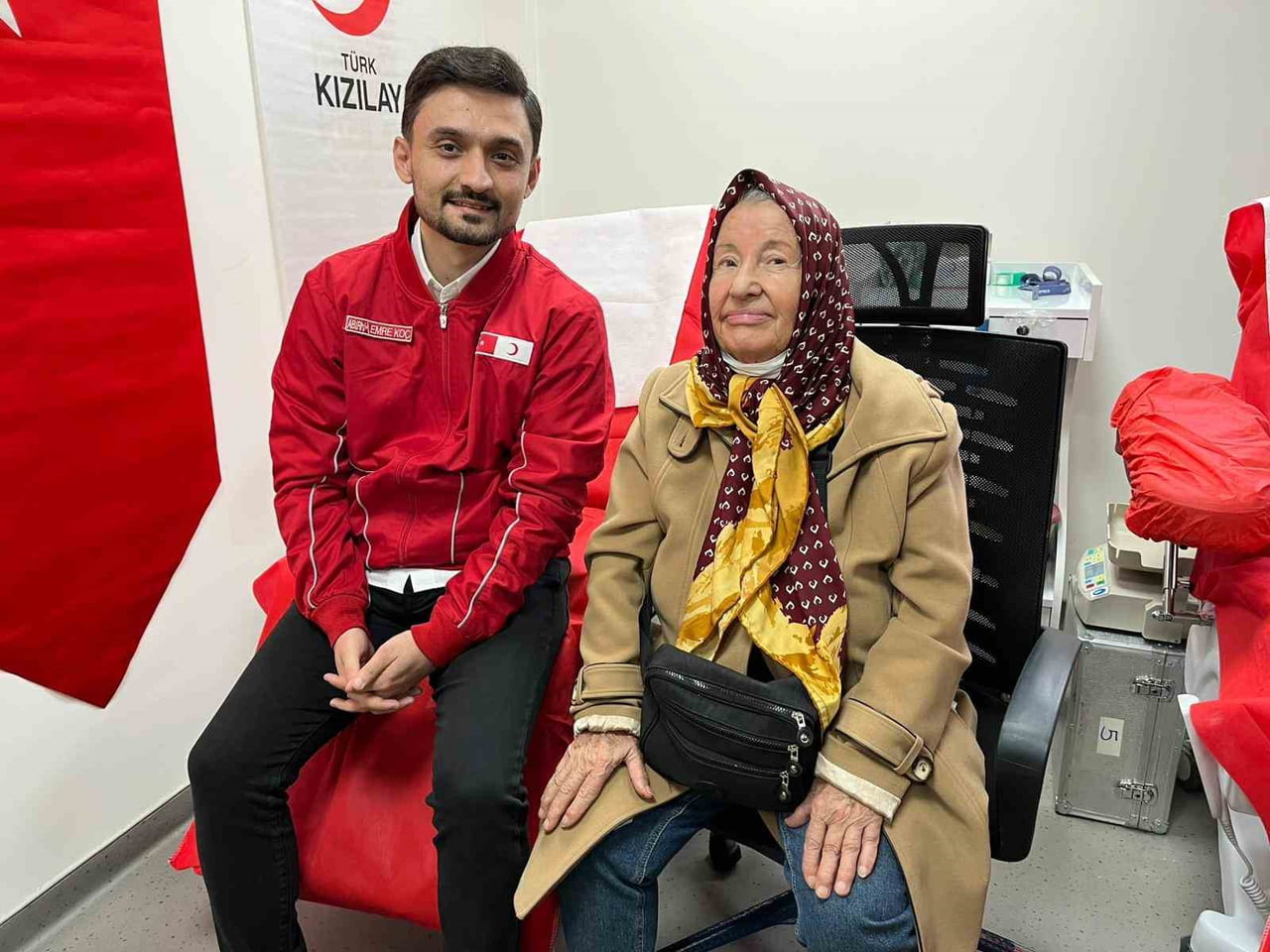 TÜRK KIZILAY TARAFINDAN KAN İHTİYACININ KARŞILANMASINA KATKI SAĞLAMAK AMACIYLA HAYATA GEÇİRİLEN...