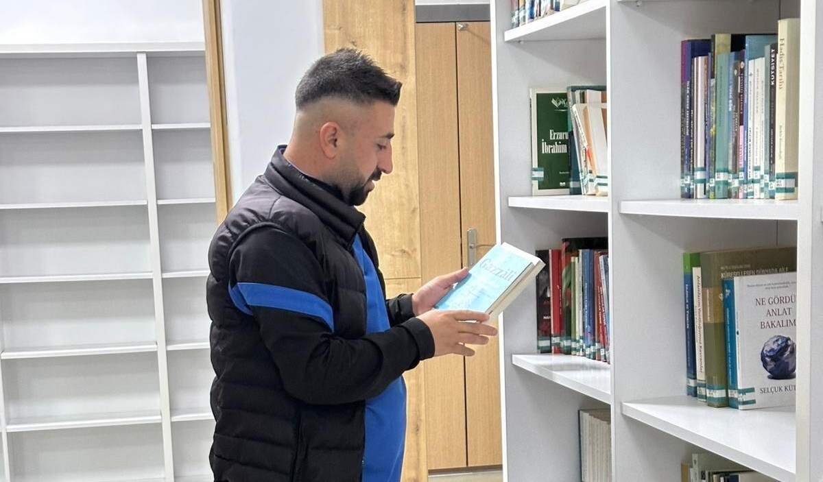 TÜRKİYE FUTBOL FEDERASYONU U15 GELİŞİM LİGİNDE ŞAMPİYONLUK MÜCADELESİ VEREN CİZRE DİCLE SPORLU...