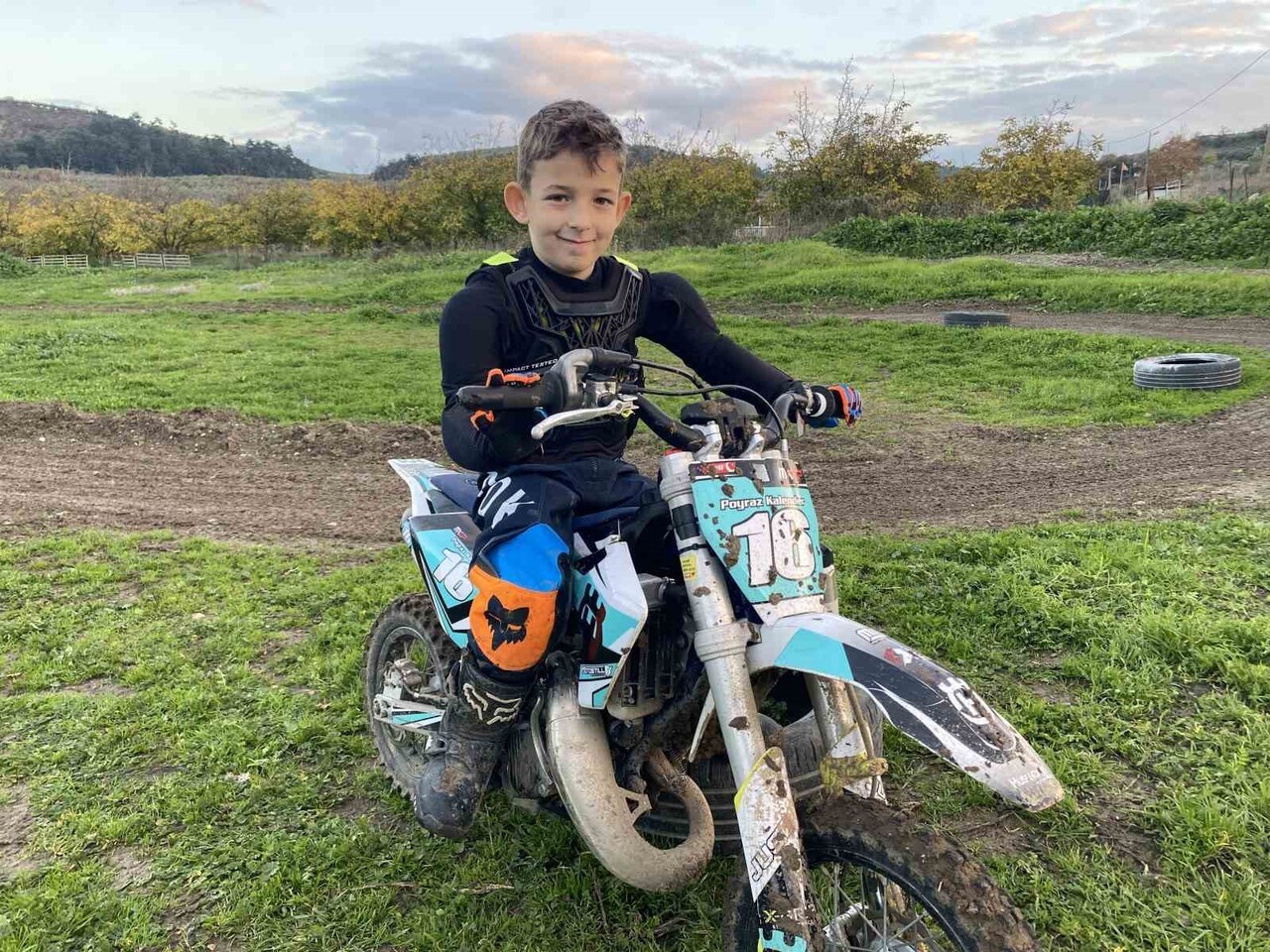 TÜRKİYE MOTOKROS ŞAMPİYONASI’NIN 2025 SEZON FİNALİ HAYRABOLU’DA YAPILIRKEN, 50CC MİNİ...