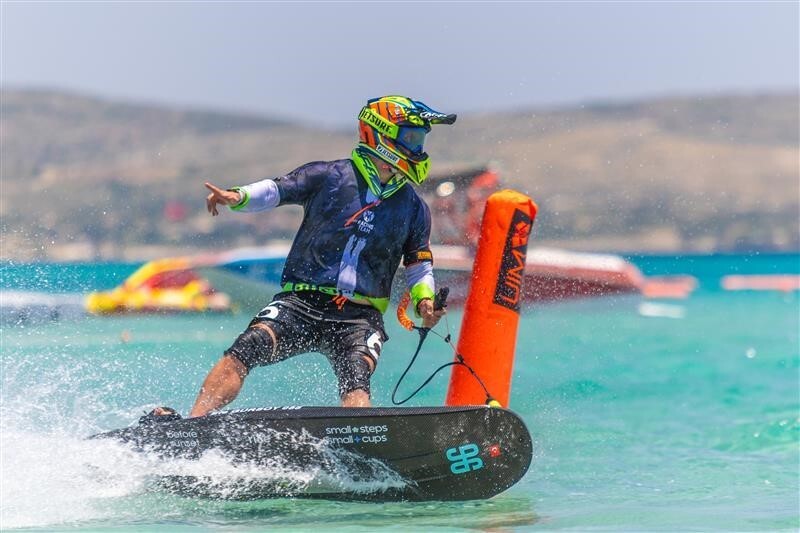 TÜRKİYE MOTOSİKLET FEDERASYONU BÜNYESİNDE 2023 YILINDA KURULAN MOTOSURF BRANŞI, HENÜZ YENİ BİR...