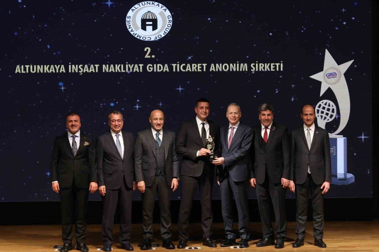 TÜRKİYE’NİN BİRÇOK SEKTÖRDE GLOBAL PAZARLARDA Kİ EN BÜYÜK TEMSİLCİLERİ ARASINDA YER ALAN ALTUNKAYA...