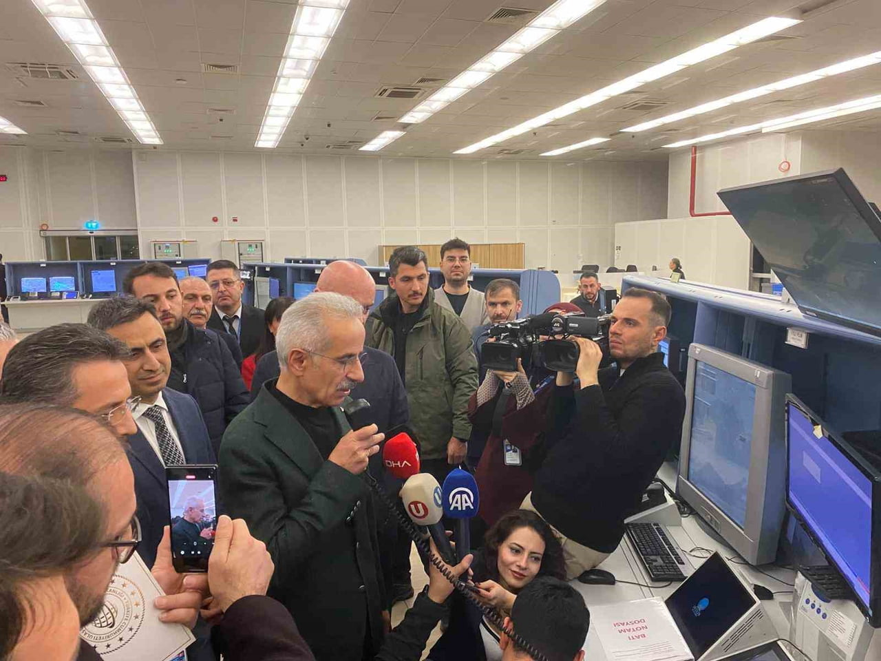 ULAŞTIRMA VE ALTYAPI BAKANI ABDULKADİR URALOĞLU, "2025 YILINDA ÜST ÜSTE 6 KEZ TOPLAM TRAFİK 8 KEZ...