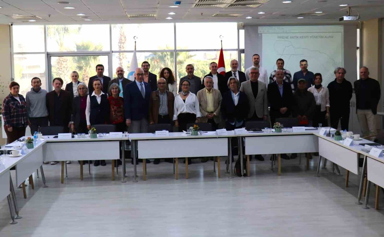 UNESCO DÜNYA KALICI MİRAS LİSTESİ YOLUNDA ÖNEMLİ BİR SÜREÇ BAŞLATAN PRİENE ANTİK KENTİ ALAN...