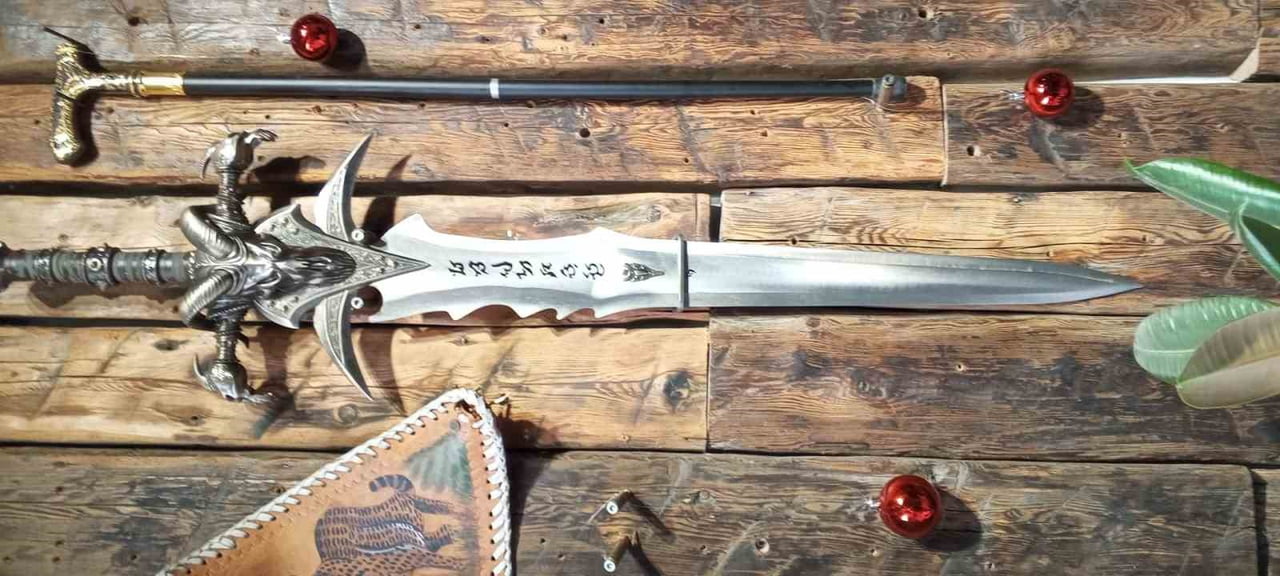 UNUTULMAYA YÜZ TUTAN SICAK DEMİR USTALIĞININ SON TEMSİLCİLERİ, BİN DERECELİK ATEŞİN KARŞISINDA...