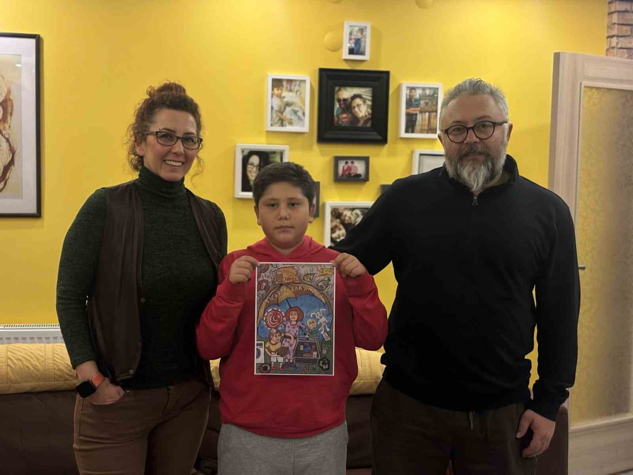 UYGAR ÇETİN VE AİLESİ