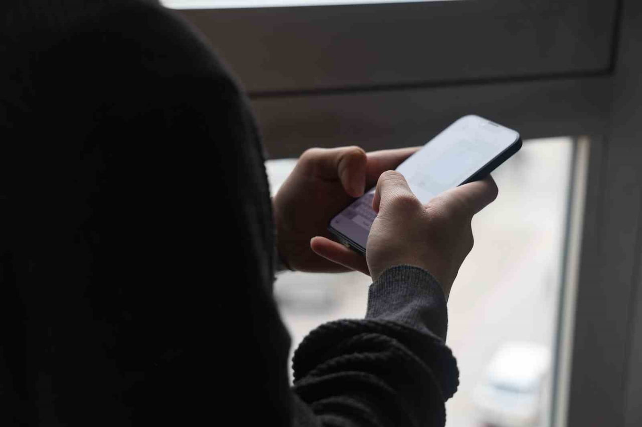 UZMANLAR KISA SÜRELİ İZLENEN VİDEOLARIN, ÇOCUKLARIN ODAKLANMALARINI YAKINDAN ETKİLEDİĞİNE DİKKAT...