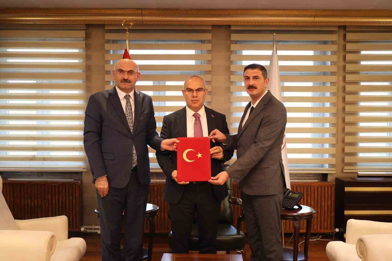 VALİ KOÇ BAŞKANLIĞINDA SOSYAL DENGE SÖZLEŞMESİ İMZALANDI