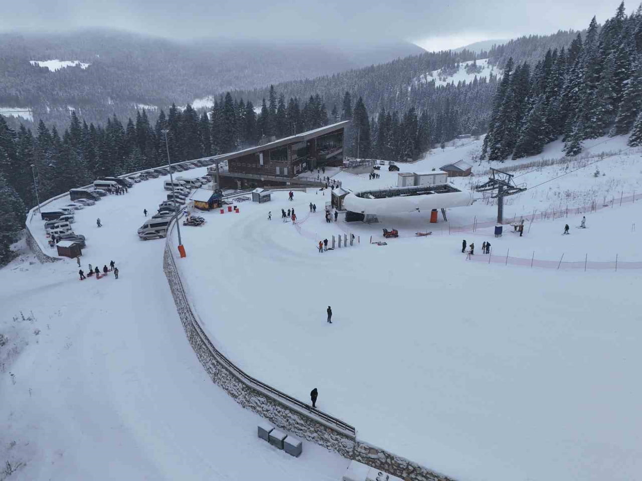 YURDUNTEPE KAYAK MERKEZİ'NDE KAYAK SEZONU BAŞLADI.