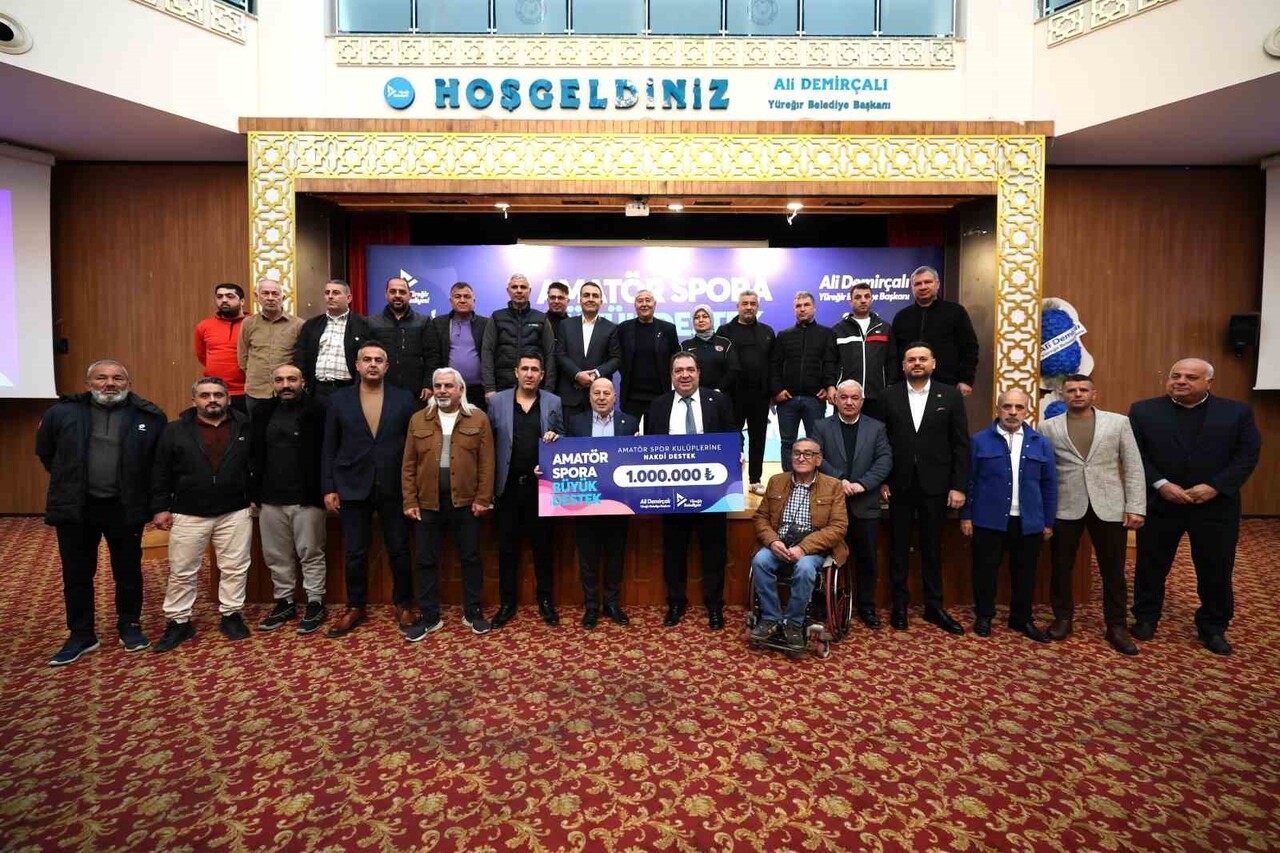 YÜREĞİR BELEDİYESİ, İLÇE GENELİNDE FAALİYET GÖSTEREN AMATÖR SPOR KULÜPLERİNE YÖNELİK NAKDİ DESTEK...