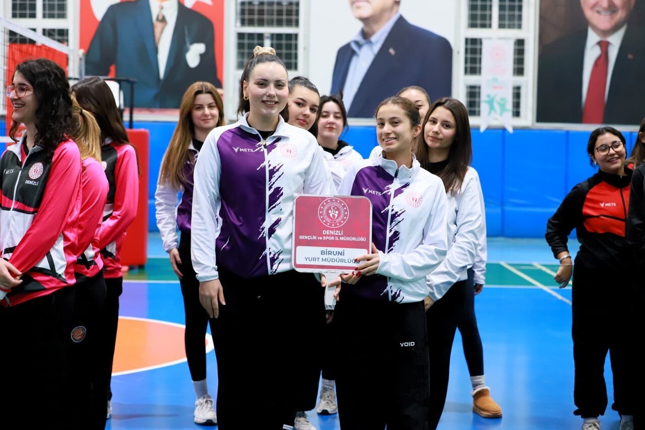 YURTLİG YURTLAR ARASI SPOR TURNUVASI, KINIKLI SPOR KOMPLEKSİ’NDE GERÇEKLEŞEN SEREMONİNİN ARDINDAN...