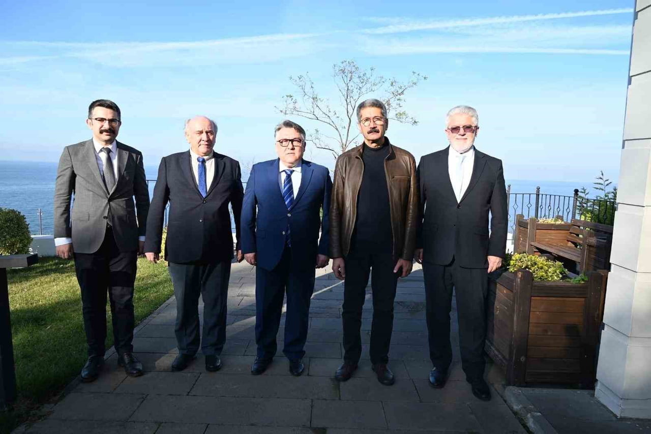 ZONGULDAK BÜLENT ECEVİT ÜNİVERSİTESİNDE (BEUN), TÜRK EDEBİYATININ ÖNEMLİ TEMSİLCİLERİNDEN, EDEBÎ...