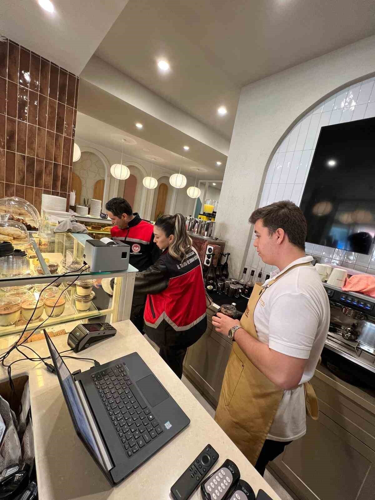 ZONGULDAK (İHA) - ZONGULDAK’IN ALAPLI İLÇESİNDE GIDA GÜVENLİĞİNİ SAĞLAMAK AMACIYLA YÜRÜTÜLEN  EŞ...