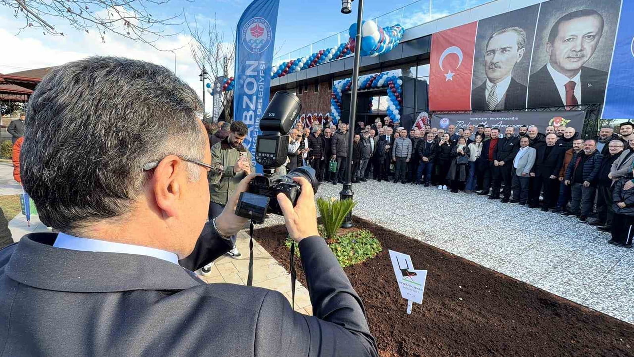 10 OCAK ÇALIŞAN GAZETECİLER GÜNÜ DOLAYISIYLA TRABZON’DA İKİ AYRI PROGRAM DÜZENLENDİ.