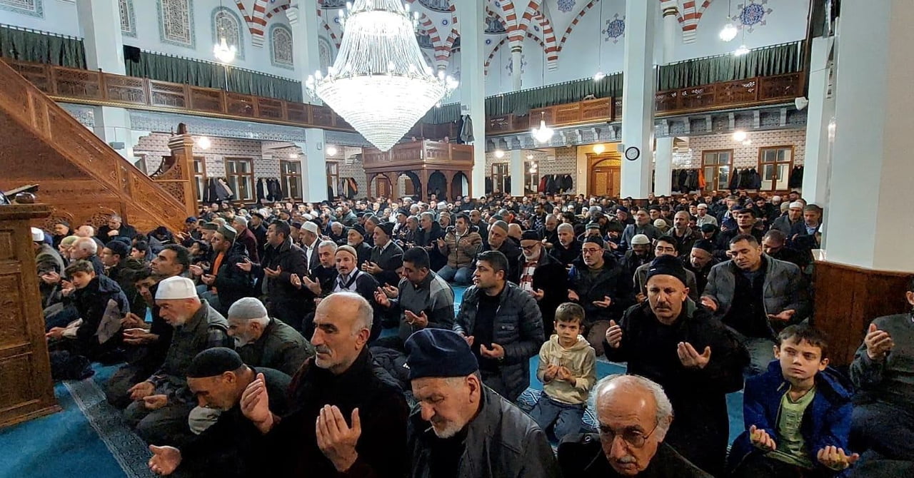 1001 HATİM PROGRAMLARININ SONUNCUSU HACI AHMET BABA CAMİİ'NDE İDRAK EDİLDİ.