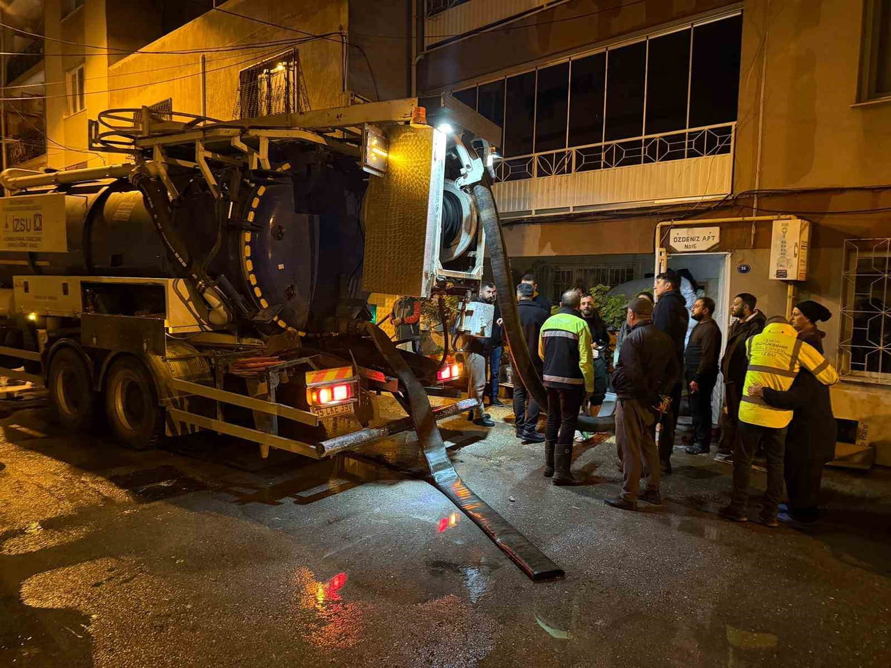 112 İTFAİYE ÇAĞRI MERKEZİ’NE YAKLAŞIK 150 İHBAR ULAŞIRKEN EKİPLER GELEN ÇAĞRILARA HIZLA MÜDAHALE...