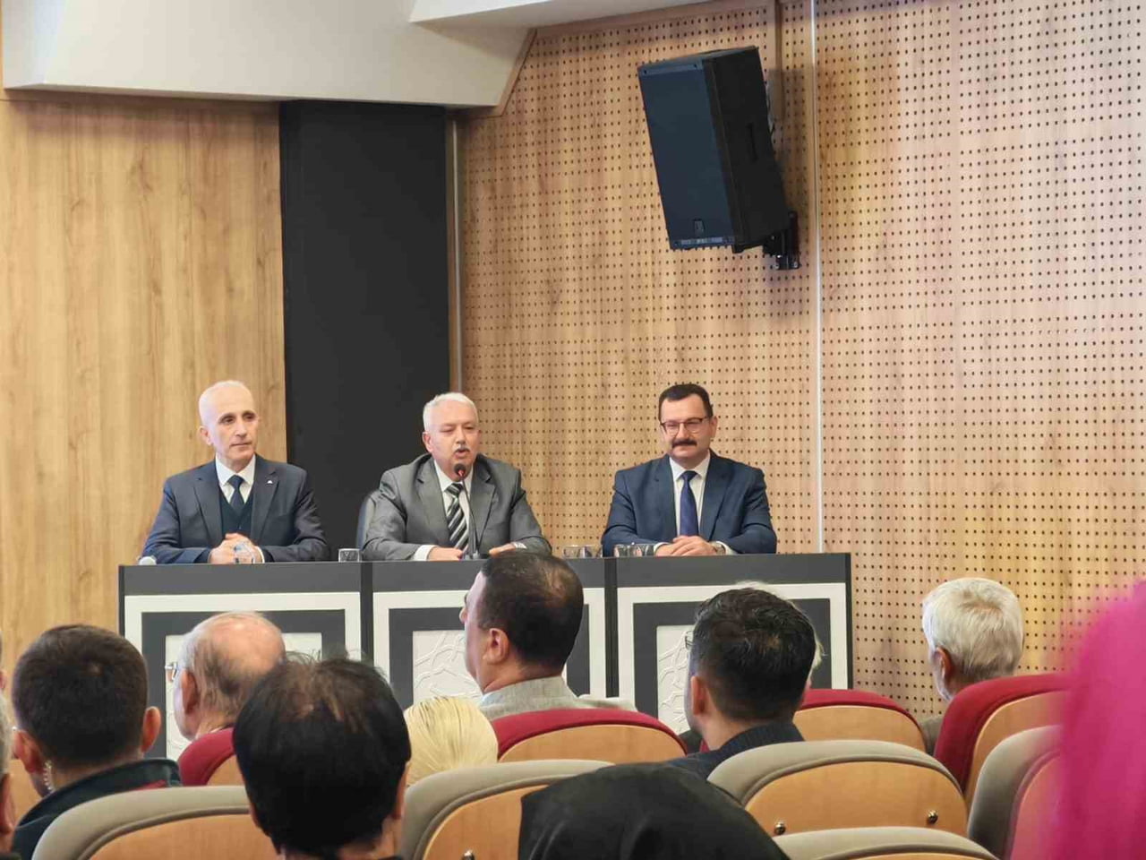 1176 DERNEĞİ TARAFINDAN DENİZLİ’NİN TARİHİNE VE KÜLTÜREL MİRASINA KATKI SUNAN İSİMLERE VERİLEN...