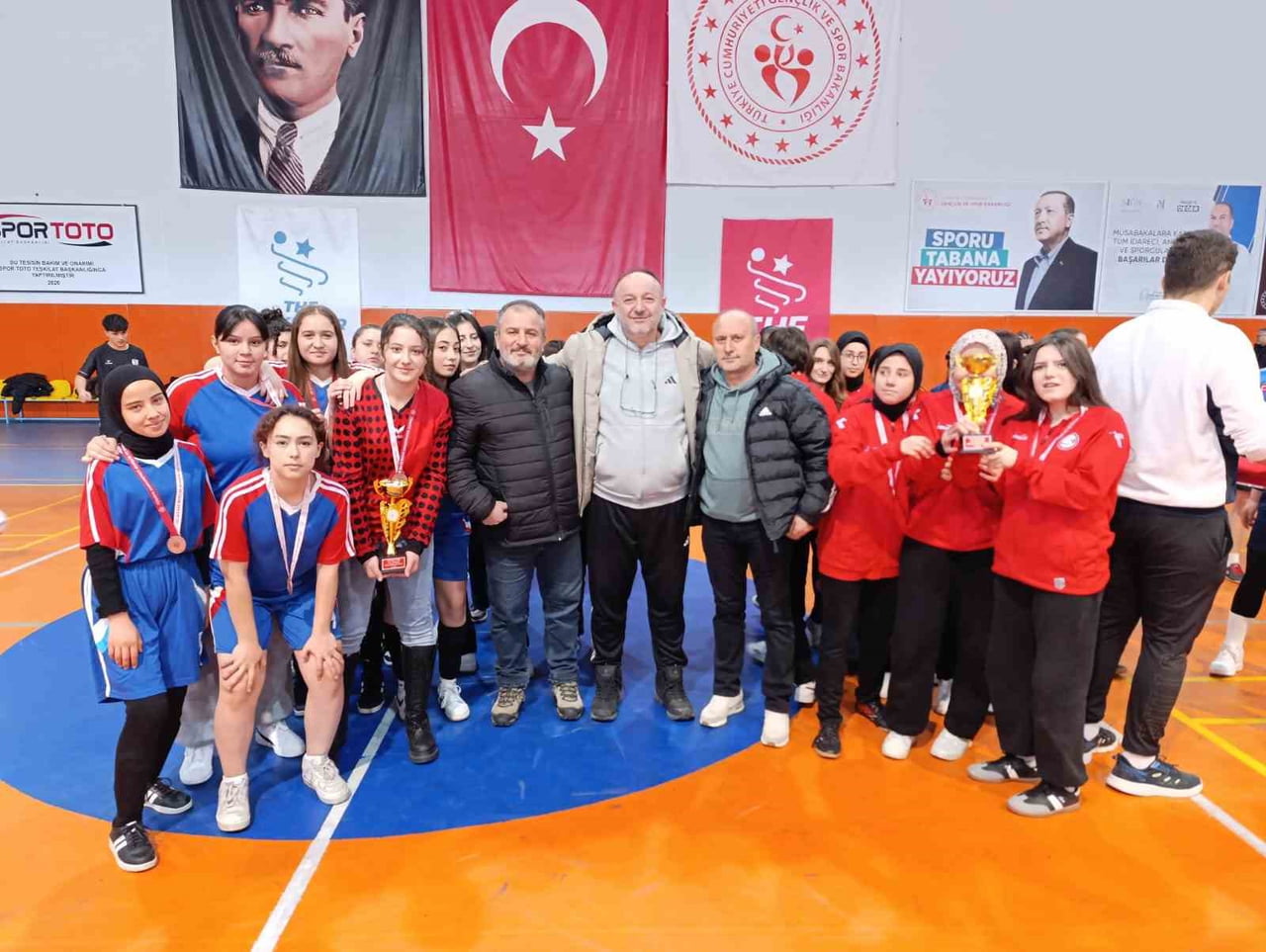 2025–2026 EĞİTİM ÖĞRETİM YILI OKUL SPORLARI FAALİYETLERİ KAPSAMINDA DÜZENLENEN GENÇ KIZLAR FUTSAL...