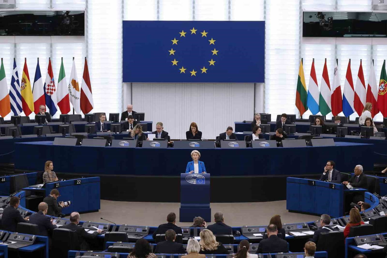 AB KOMİSYONU BAŞKANI VON DER LEYEN, AVRUPA PARLAMENTOSU'NDA GERÇEKLEŞTİRİLEN GENEL KURUL...