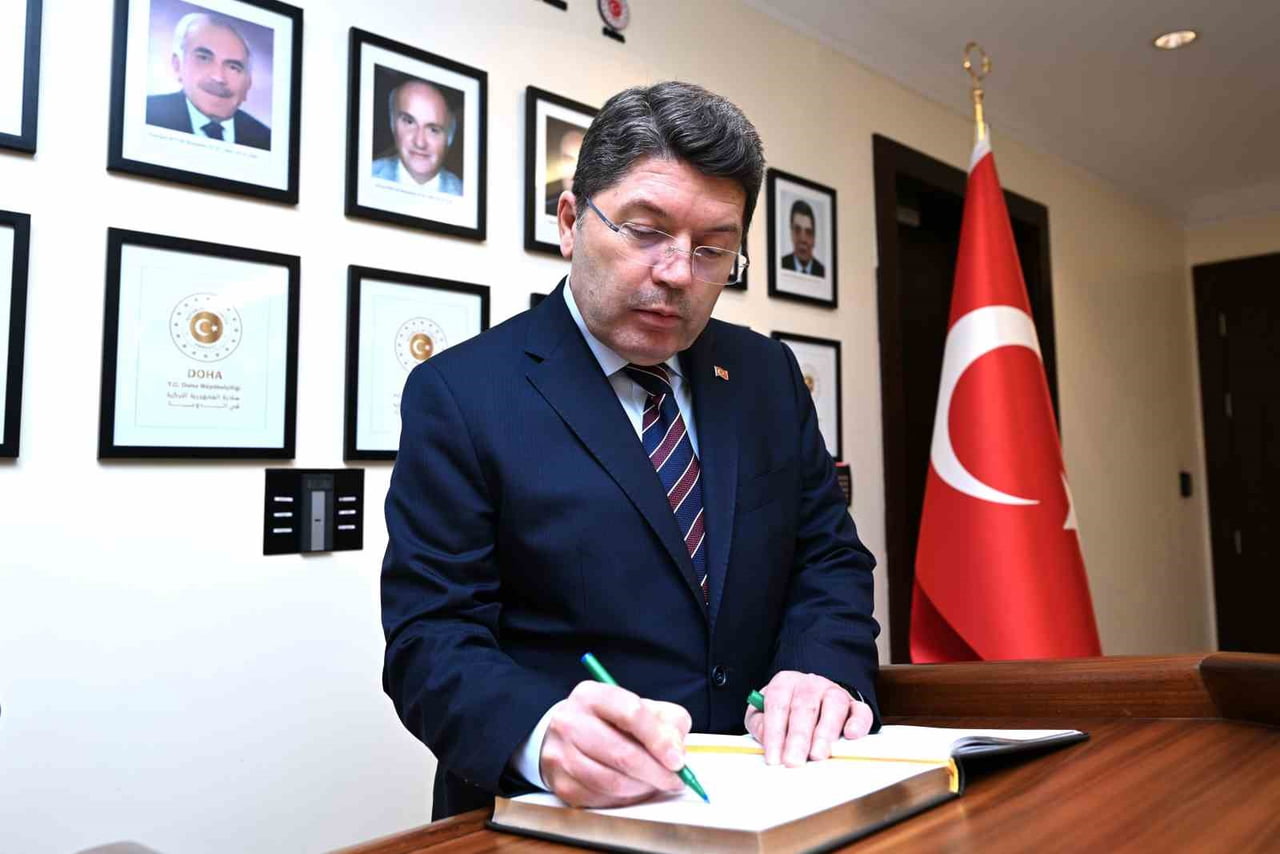 ADALET BAKANI TUNÇ, KATAR’DA