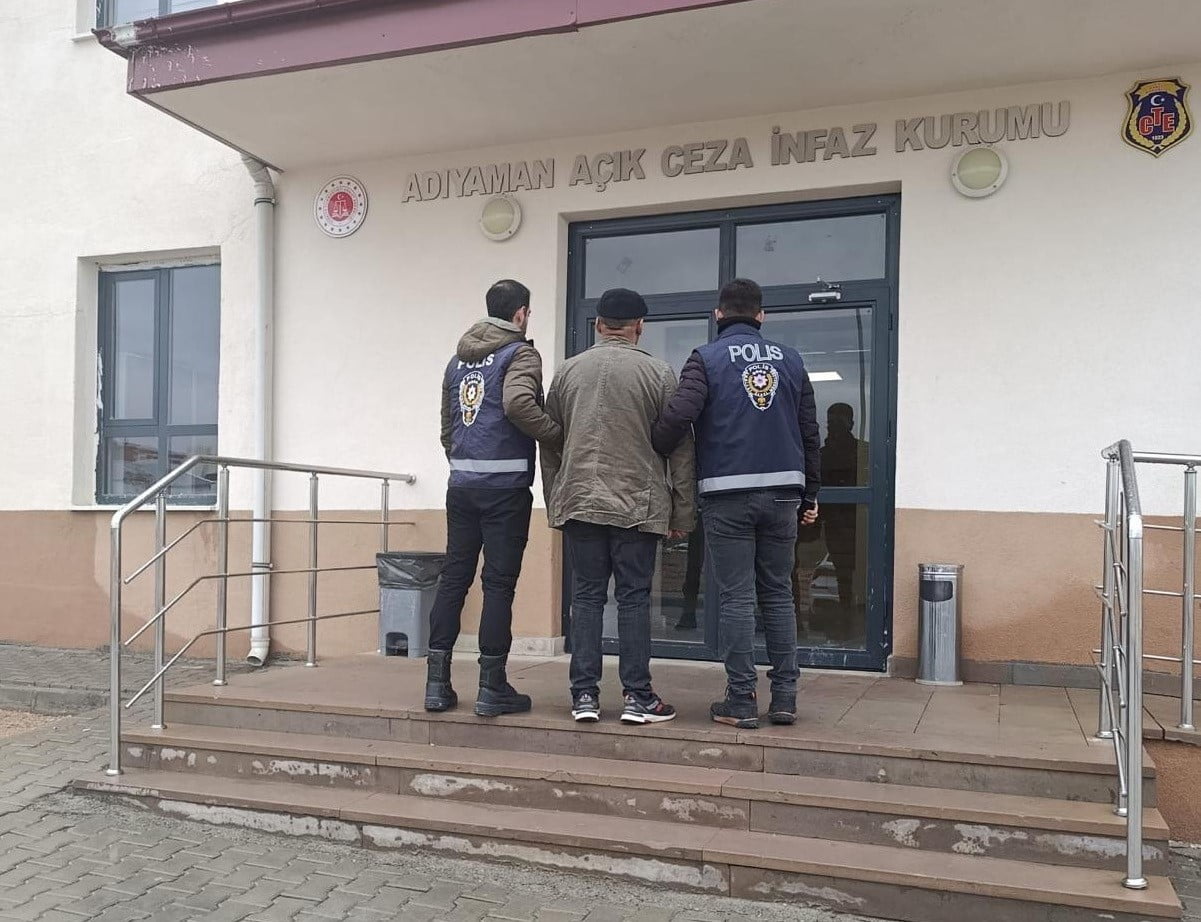 ADIYAMAN’IN BESNİ İLÇESİNDE, ÇEŞİTLİ SUÇLARDAN ARANMASI BULUNAN 9 ŞAHIS, YAKALANARAK GÖZALTINA...