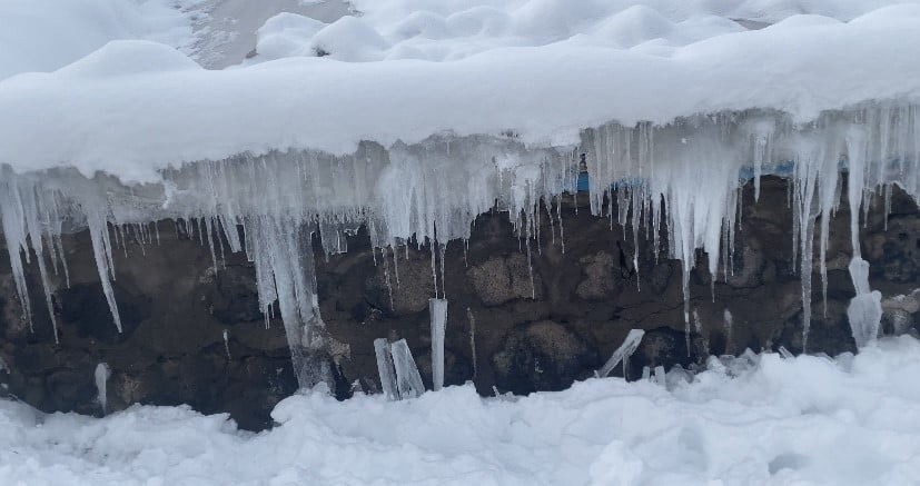 AĞRI’DA DONDURUCU SOĞUKLAR ETKİSİNİ SÜRDÜRÜYOR
