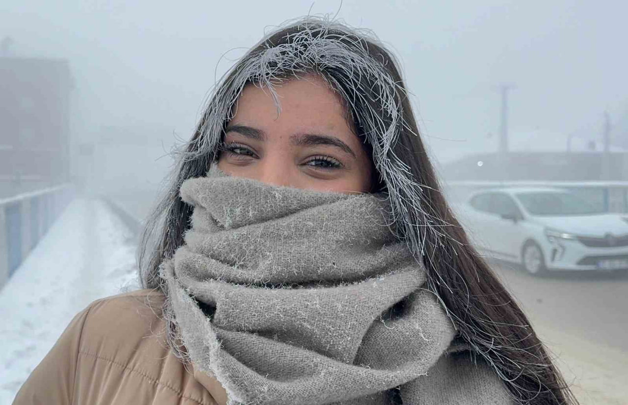 AĞRI’DA TERMOMETRELER EKSİ 24’Ü GÖSTERDİ