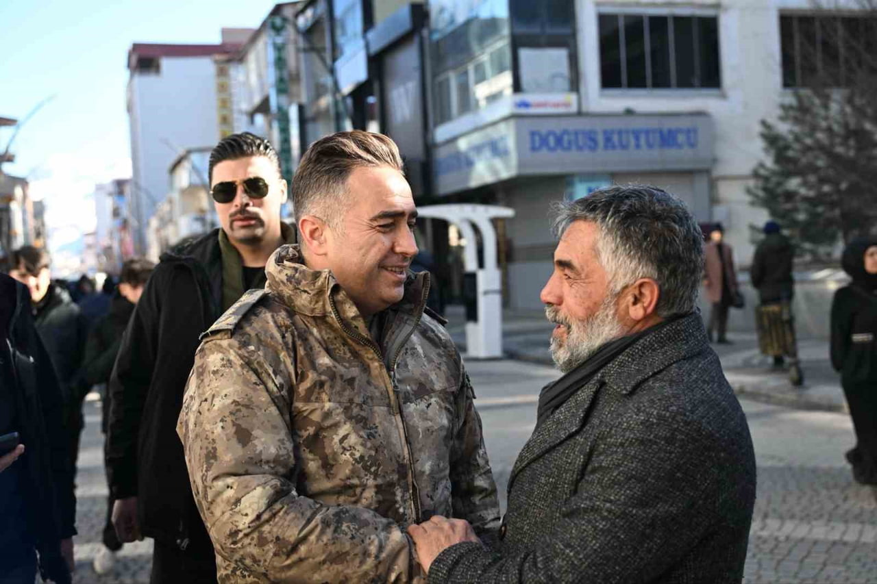 AĞRI İL EMNİYET MÜDÜRÜ GÖKSEL ÖNDER, İL MERKEZİ İLE HAMUR VE DOĞUBAYAZIT İLÇELERİNİ ZİYARET EDEREK...